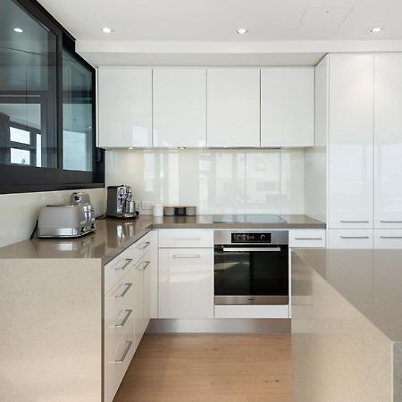 마운트마운가누이 Superb Elevated Views Of Harbour With Heated Pool, Gym & Parking 아파트 외부 사진