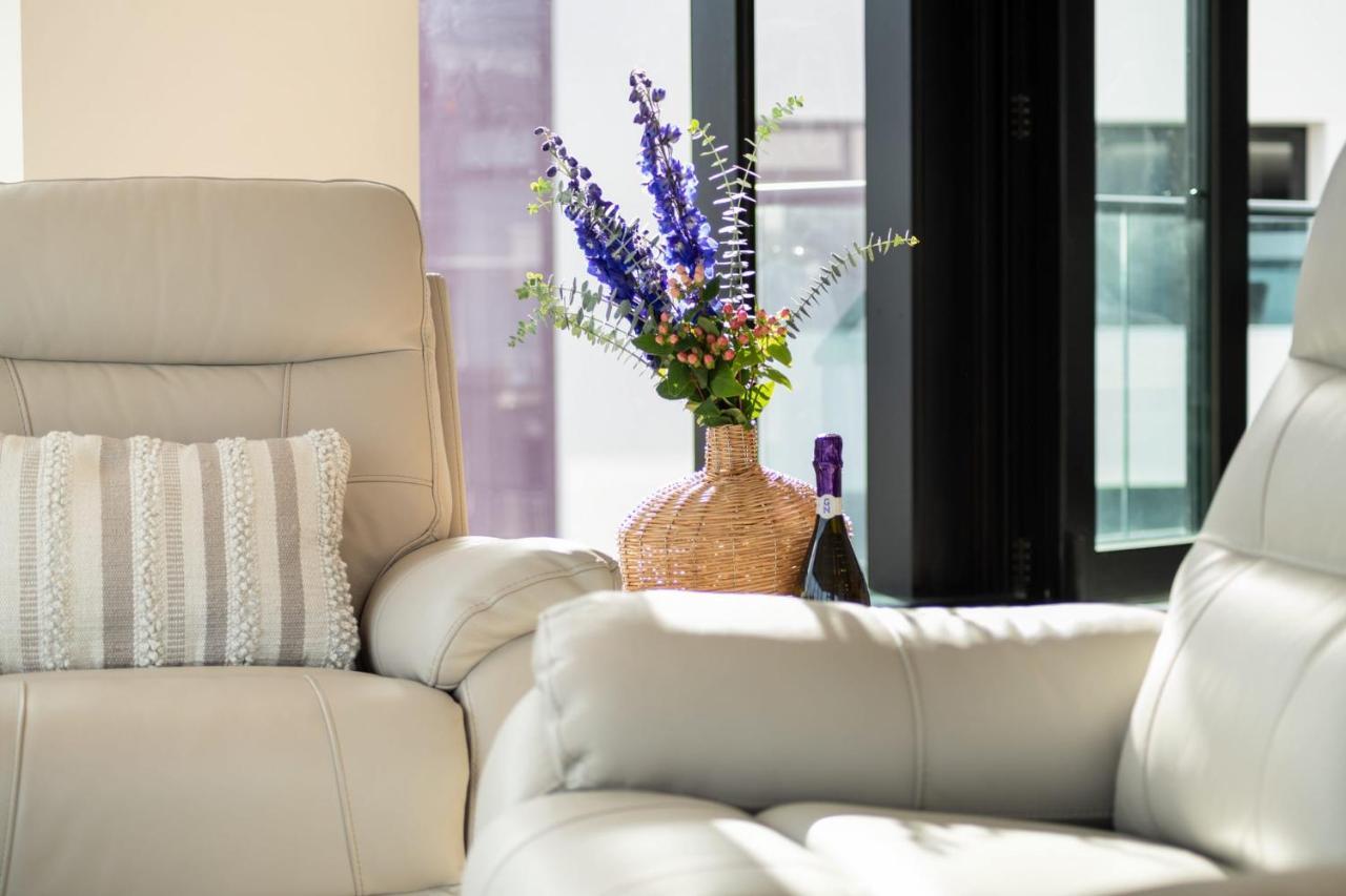 마운트마운가누이 Superb Elevated Views Of Harbour With Heated Pool, Gym & Parking 아파트 외부 사진